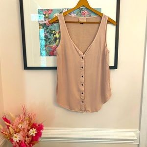 Universal Thread Women 
Sleeveless Button-Down Tank, sz S